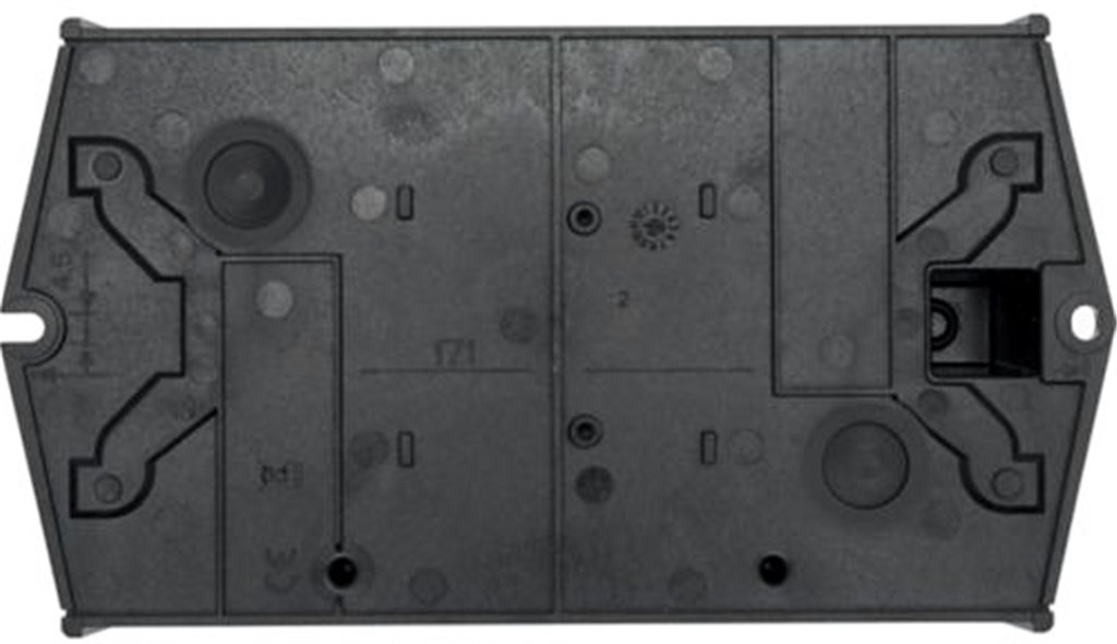 a-t3-3-8401-3=i_3.jpg