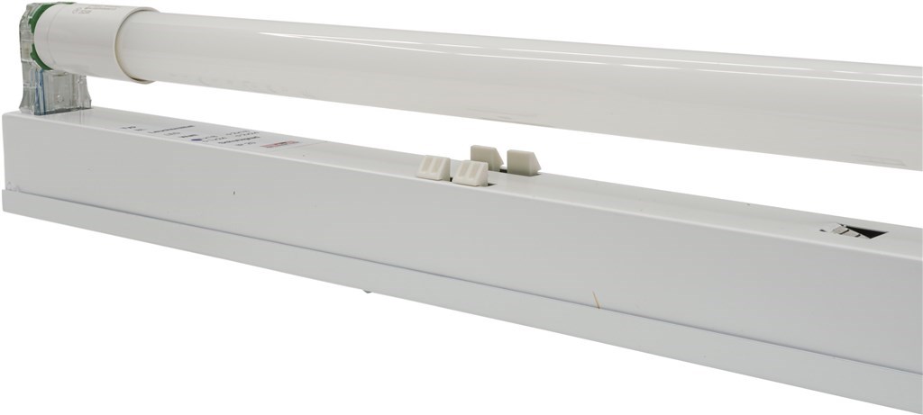 m 15136led_2.jpg